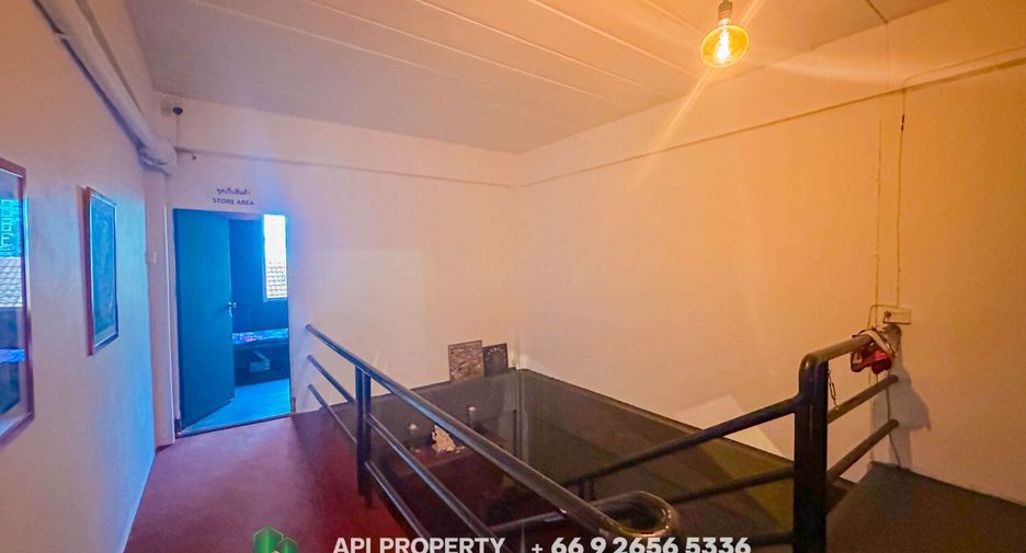 Local comercial en venta de 2 habitaciones en Bang Lamung, Chonburi