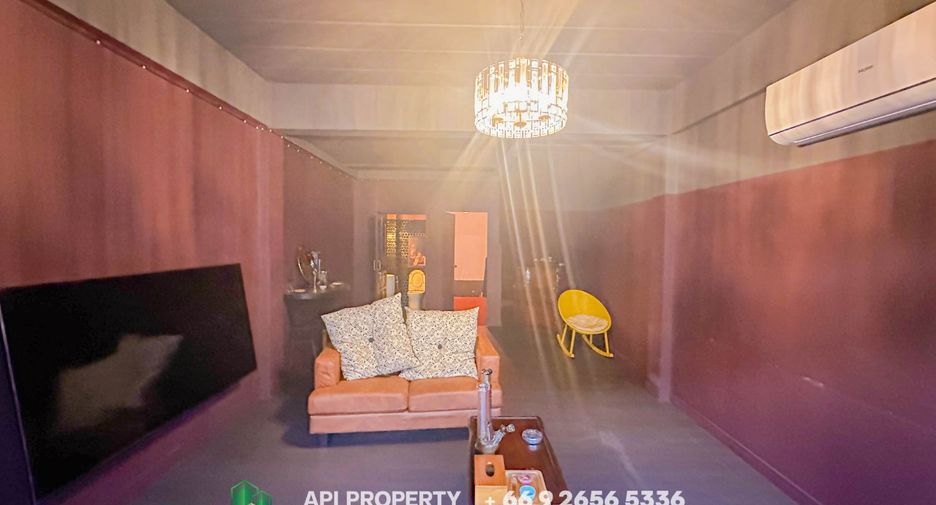 Local comercial en venta de 2 habitaciones en Bang Lamung, Chonburi