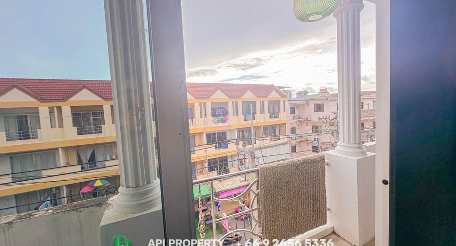 Local comercial en venta de 2 habitaciones en Bang Lamung, Chonburi