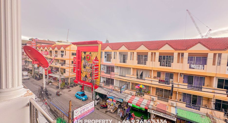 Local comercial en venta de 2 habitaciones en Bang Lamung, Chonburi