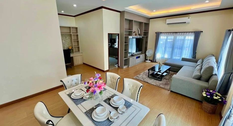 Villa zur Miete mit 4 Zimmer in Bang Lamung, Chonburi