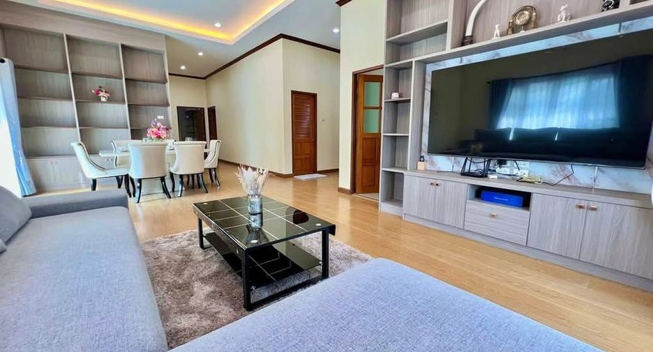 Villa zur Miete mit 4 Zimmer in Bang Lamung, Chonburi