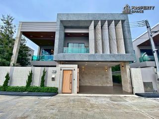 For rent and for sale 4 bedrooms villa in Bang Lamung, Chonburi
