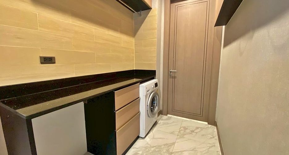 For rent and for sale 4 bedrooms villa in Huay Yai, Pattaya