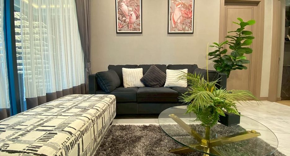 For rent and for sale 4 bedrooms villa in Huay Yai, Pattaya
