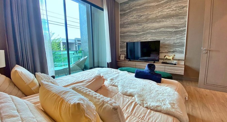 For rent and for sale 4 bedrooms villa in Huay Yai, Pattaya