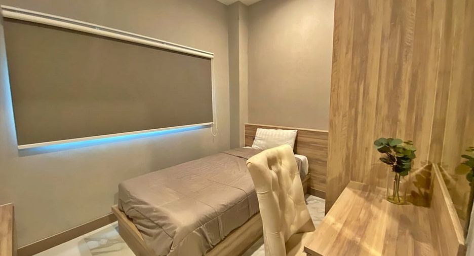 For rent and for sale 4 bedrooms villa in Huay Yai, Pattaya