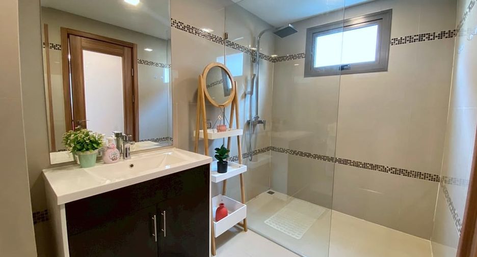À vendre 2 chambres condo à Bang Lamung, Chonburi