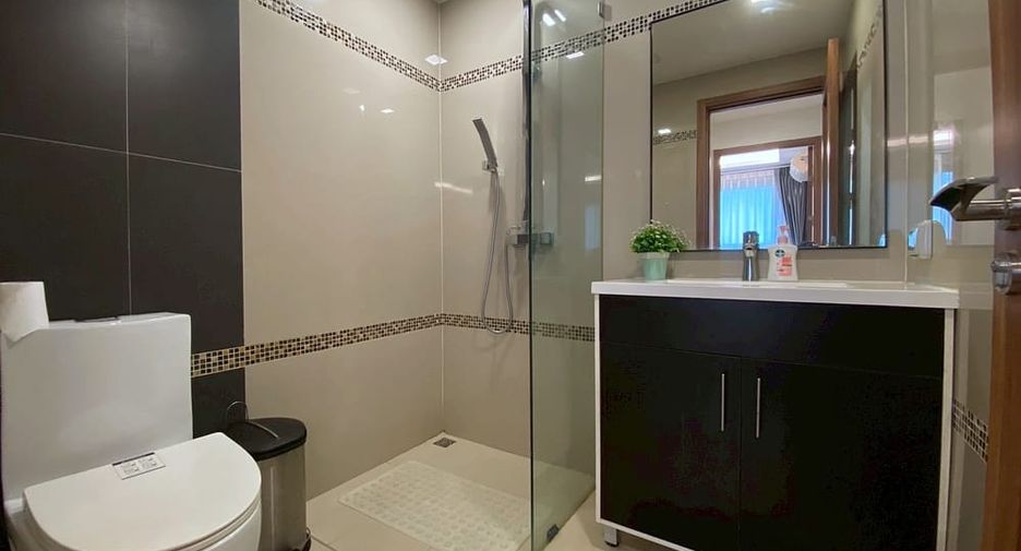 À vendre 2 chambres condo à Bang Lamung, Chonburi