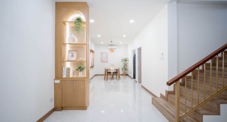 Casa en venta de 4 habitaciones en Hang Dong, Chiang Mai
