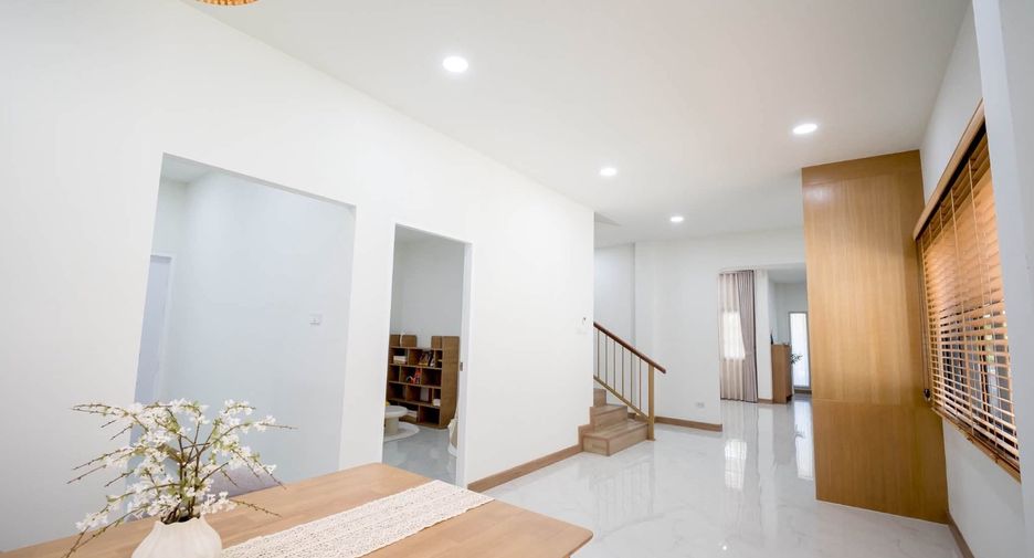Casa en venta de 4 habitaciones en Hang Dong, Chiang Mai