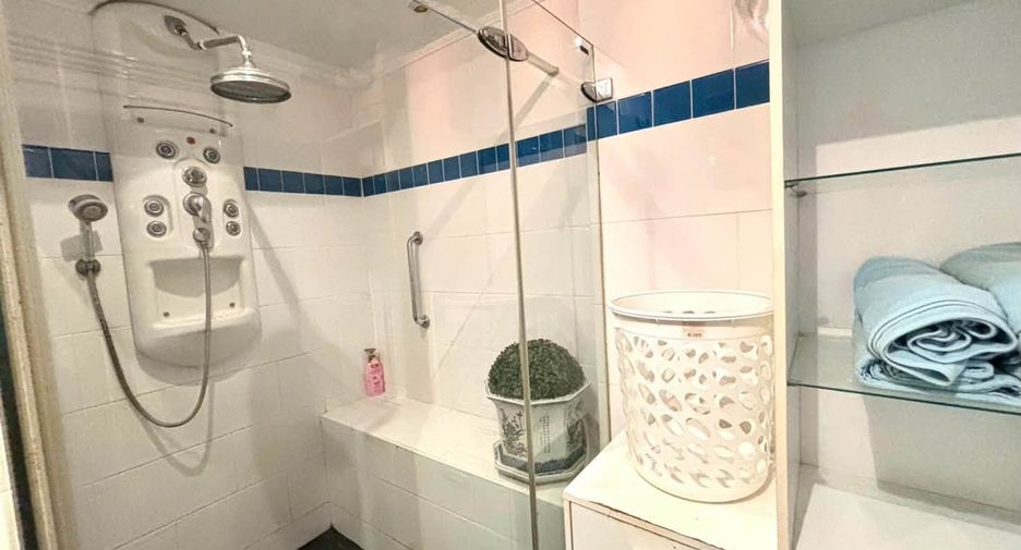 For sale 2 bedrooms condo in Jomtien, Pattaya
