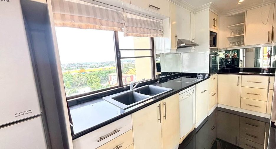 For sale 2 bedrooms condo in Jomtien, Pattaya