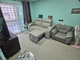 À vendre 3 chambres maison de ville à Mueang Samut Prakan, Samut Prakan