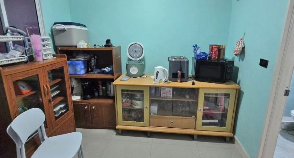 À vendre 3 chambres maison de ville à Mueang Samut Prakan, Samut Prakan