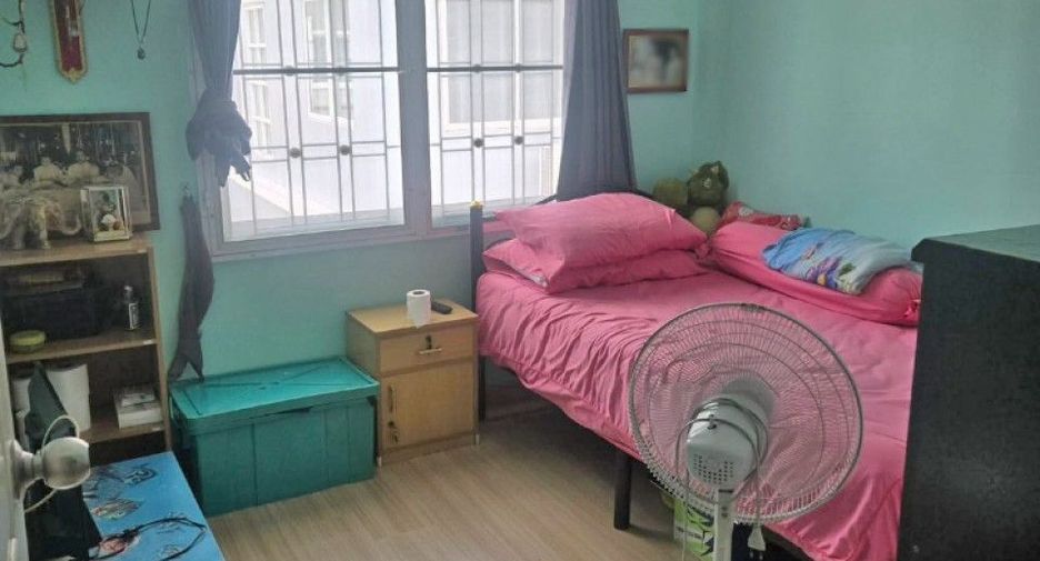 À vendre 3 chambres maison de ville à Mueang Samut Prakan, Samut Prakan
