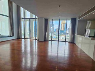 For sale and for rent 3 bedrooms condo in Sathon, Bangkok