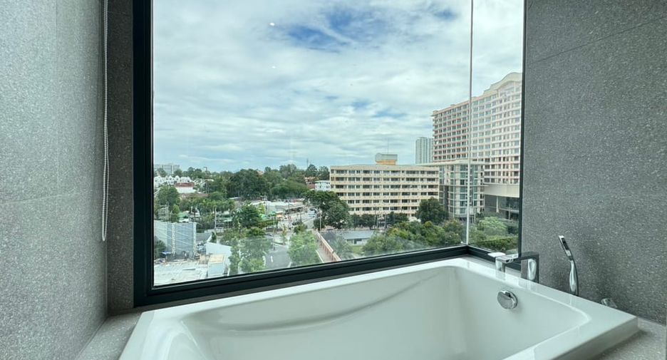 For rent 2 bedrooms condo in Bang Lamung, Chonburi