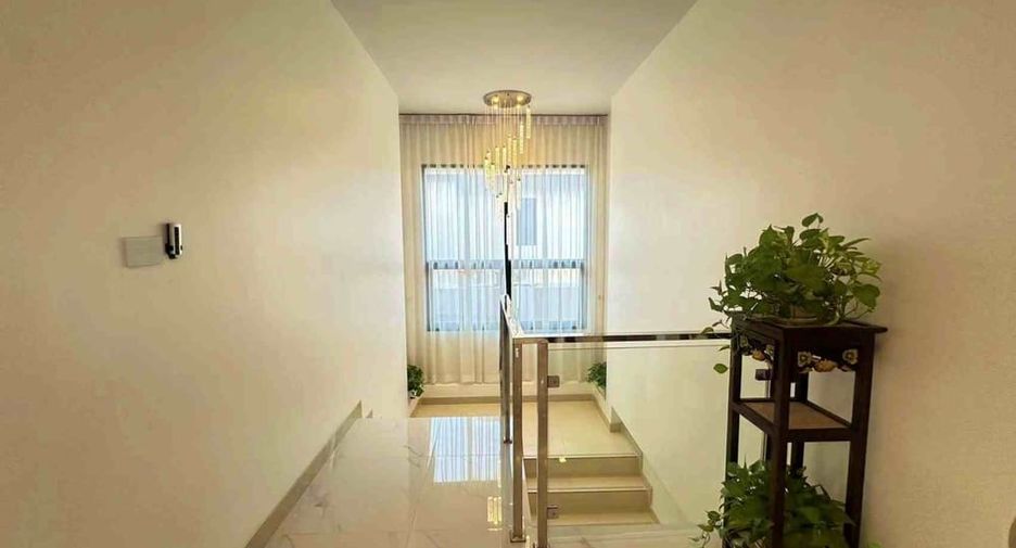 For rent 4 bedrooms house in Bang Lamung, Chonburi
