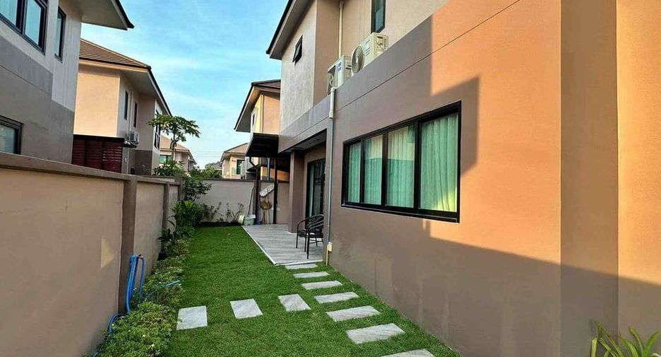 For rent 4 bedrooms house in Bang Lamung, Chonburi