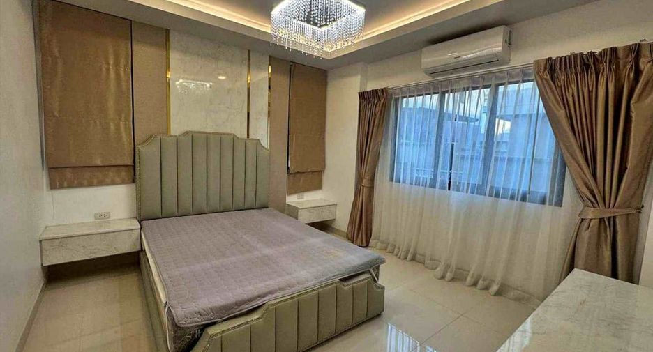 For rent 4 bedrooms house in Bang Lamung, Chonburi