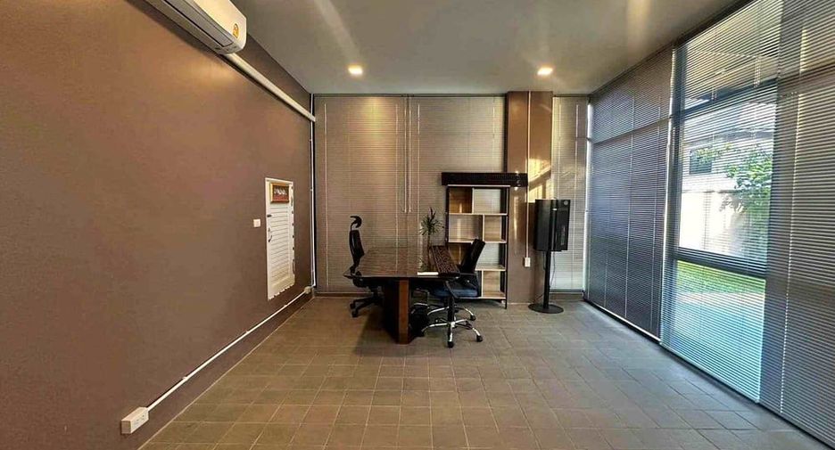 For rent 4 bedrooms house in Bang Lamung, Chonburi