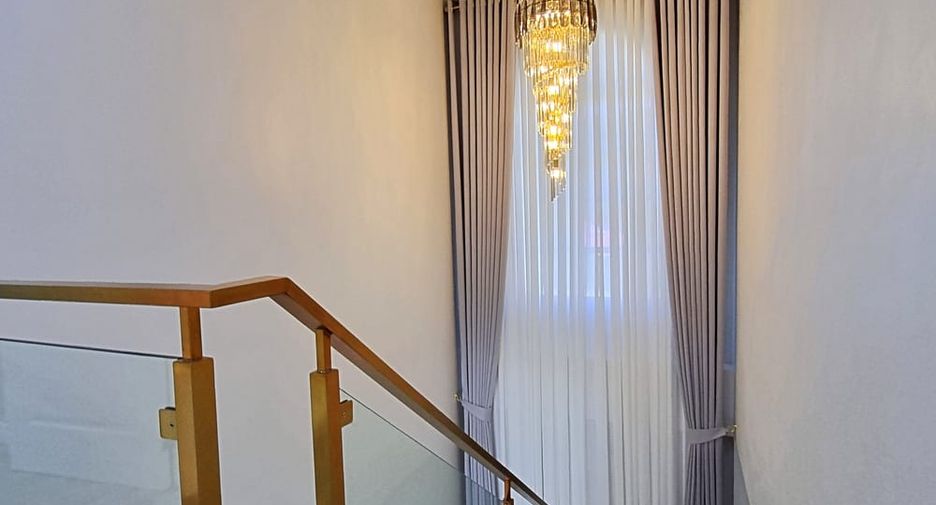 For sale 4 bedrooms villa in Bang Lamung, Chonburi