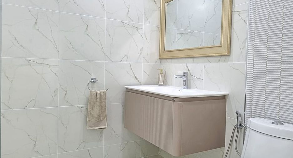 For sale 4 bedrooms villa in Bang Lamung, Chonburi
