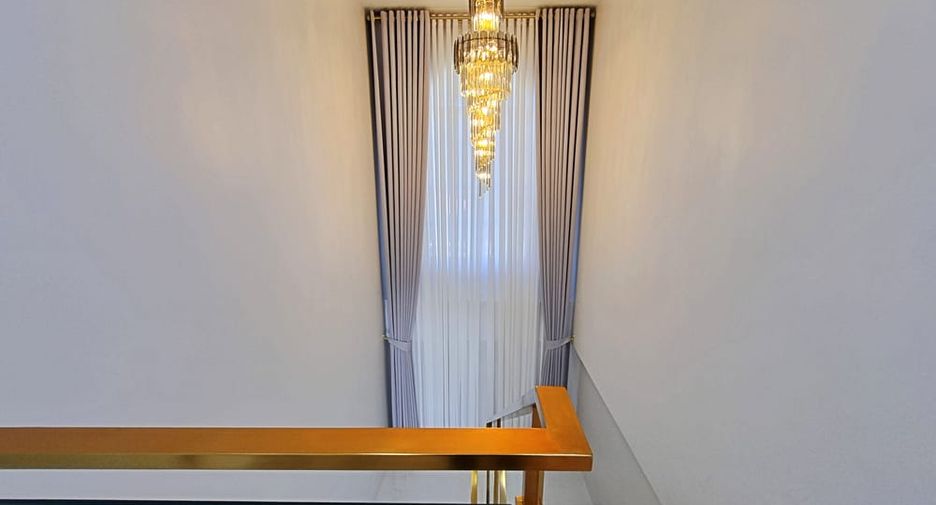 For sale 4 bedrooms villa in Bang Lamung, Chonburi