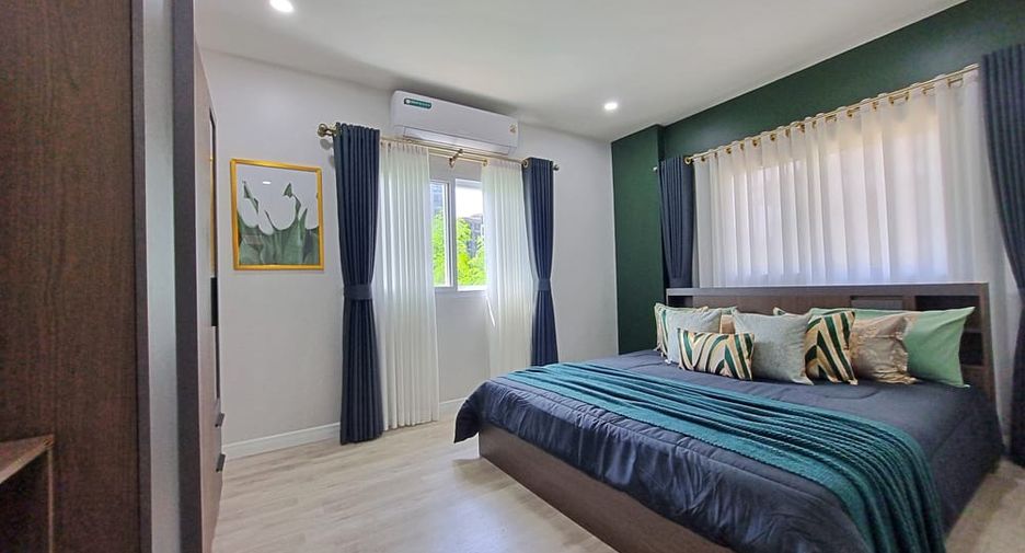 For sale 4 bedrooms villa in Bang Lamung, Chonburi