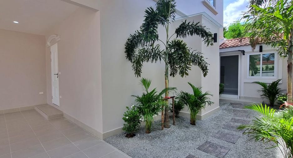 For sale 4 bedrooms villa in Bang Lamung, Chonburi