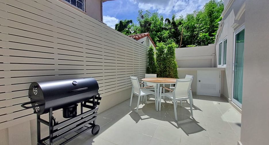 For sale 4 bedrooms villa in Bang Lamung, Chonburi