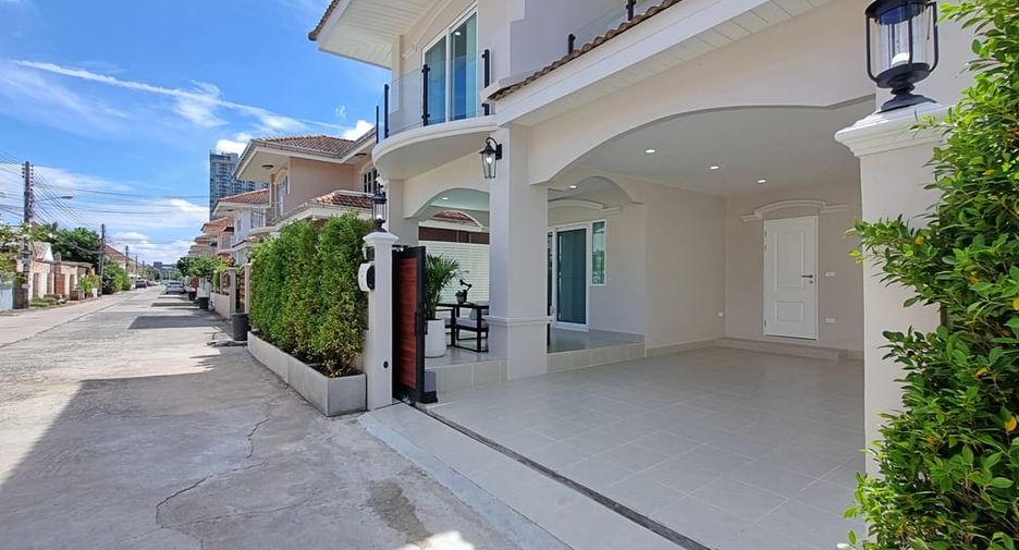 For sale 4 bedrooms villa in Bang Lamung, Chonburi