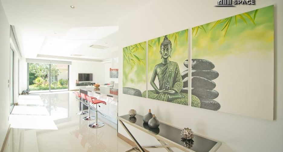À louer et à vendre 4 chambres villa à Bang Lamung, Chonburi