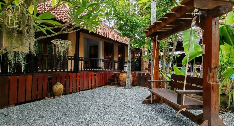 Villa en alquiler de 6 habitaciones en Bang Lamung, Chonburi