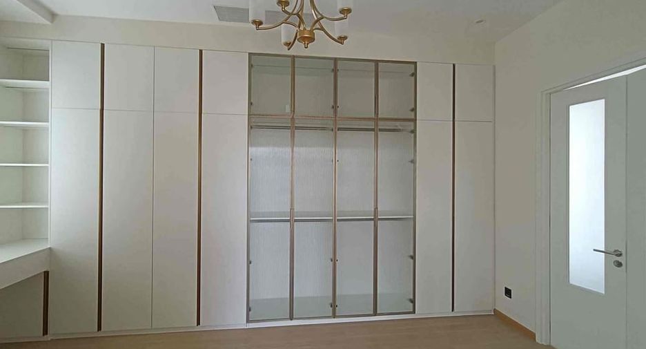 Villa zum Kauf mit 4 Zimmer in Bang Lamung, Chonburi