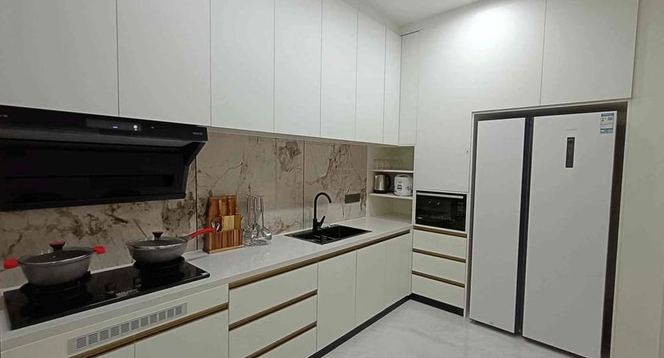 Villa zum Kauf mit 4 Zimmer in Bang Lamung, Chonburi