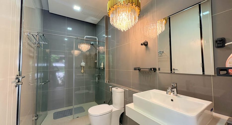 For rent and for sale 2 bedrooms house in Huay Yai, Pattaya