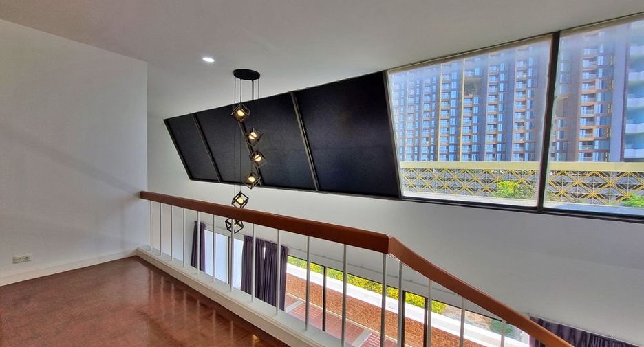 Condo en alquiler de 3 habitaciones en Jomtien, Pattaya