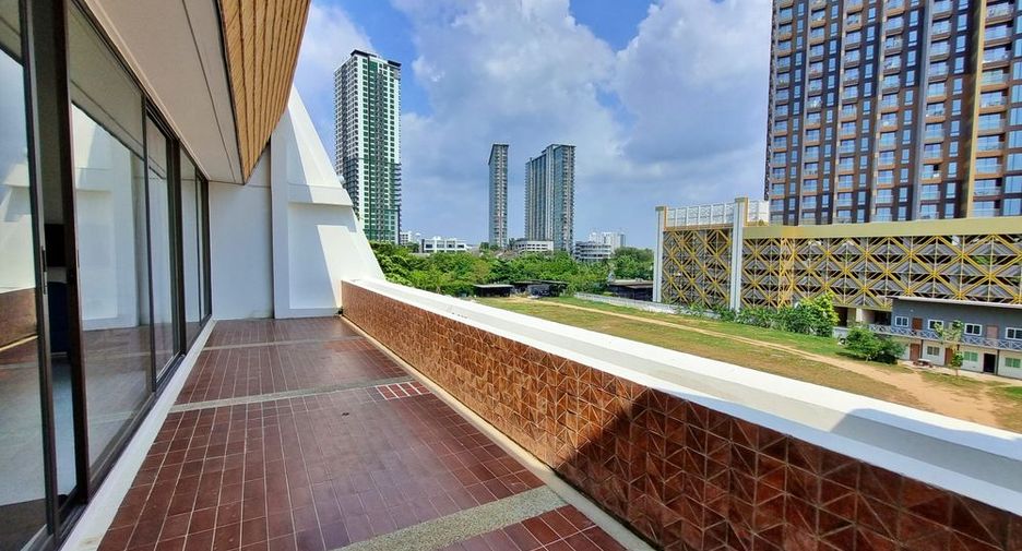 Condo en alquiler de 3 habitaciones en Jomtien, Pattaya
