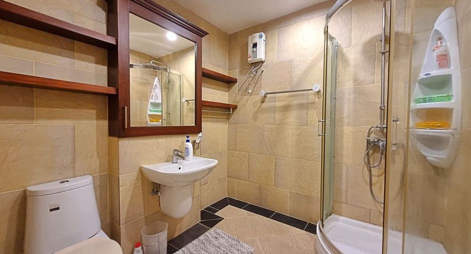 Condo en alquiler de 3 habitaciones en Jomtien, Pattaya