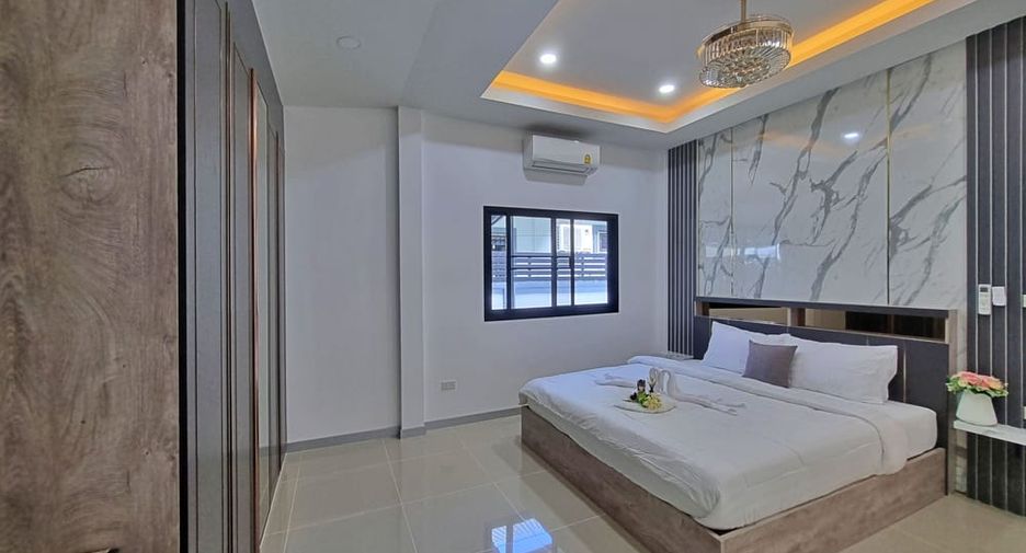 Villa zur Miete mit 5 Zimmer in Bang Lamung, Chonburi