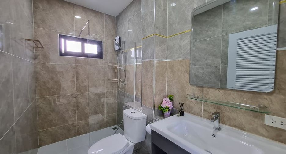 Villa zur Miete mit 5 Zimmer in Bang Lamung, Chonburi
