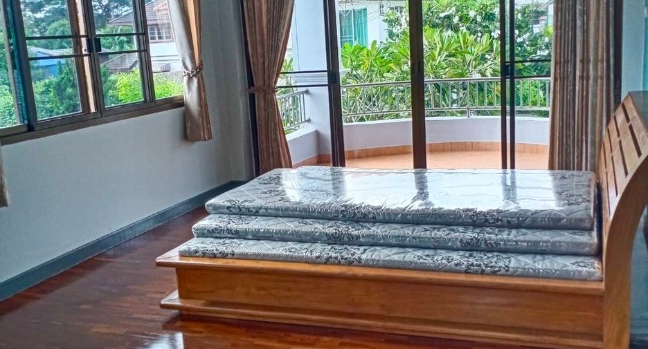 For rent 3 bedrooms house in San Sai, Chiang Mai