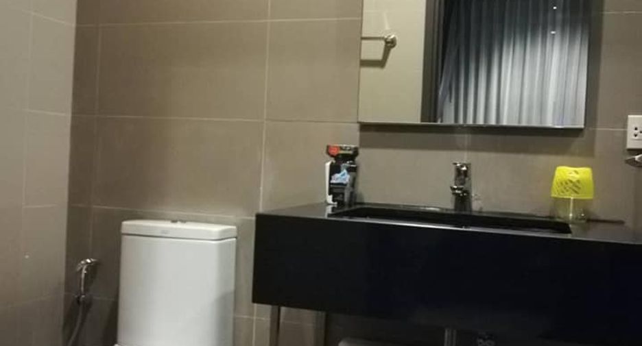 For rent 1 bed condo in Khlong Toei, Bangkok