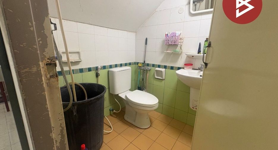À vendre 4 chambres maison de ville à Mueang Samut Prakan, Samut Prakan