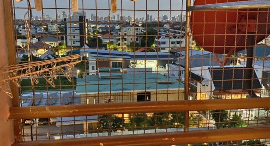 For sale 1 Beds condo in Suan Luang, Bangkok