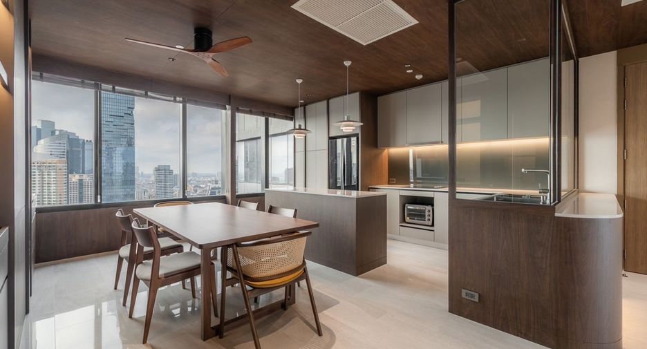For rent 2 bedrooms apartment in Bang Rak, Bangkok