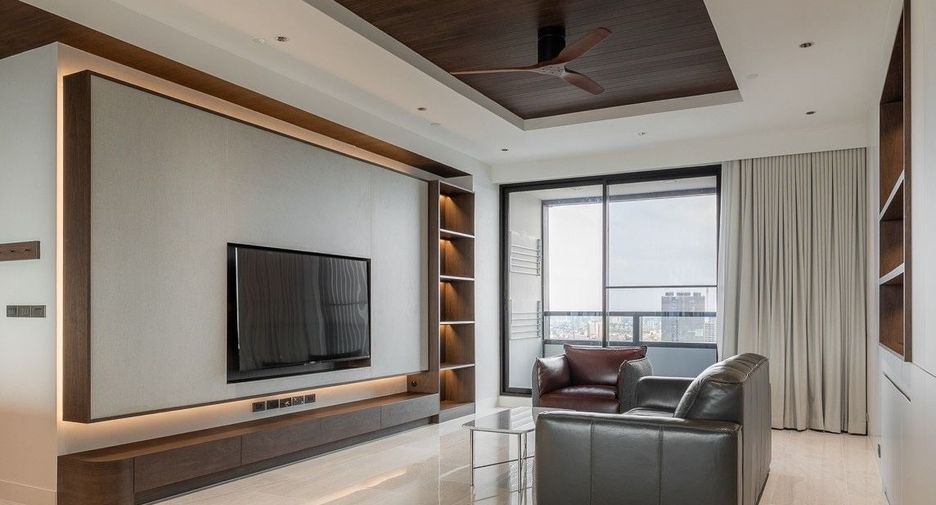 For rent 2 bedrooms apartment in Bang Rak, Bangkok