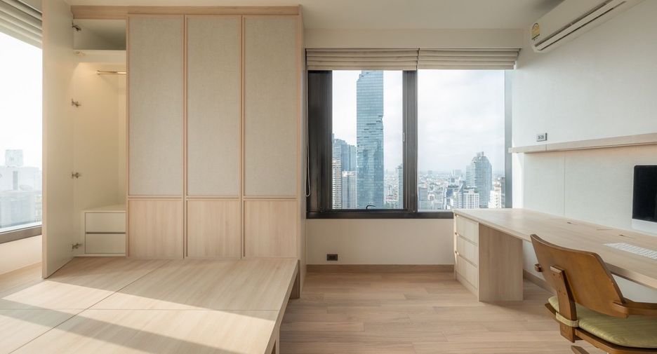 For rent 2 bedrooms apartment in Bang Rak, Bangkok